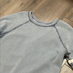 American Eagle Outfitters Baby Blue Crewneck Sweater